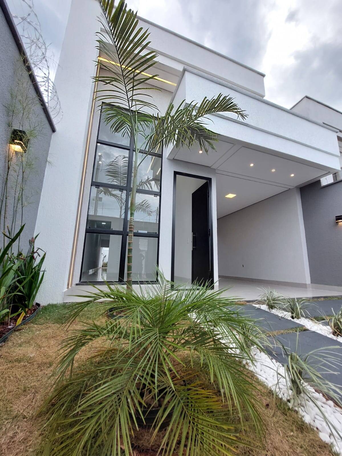#1016 - Casa para Venda em Trindade - GO
