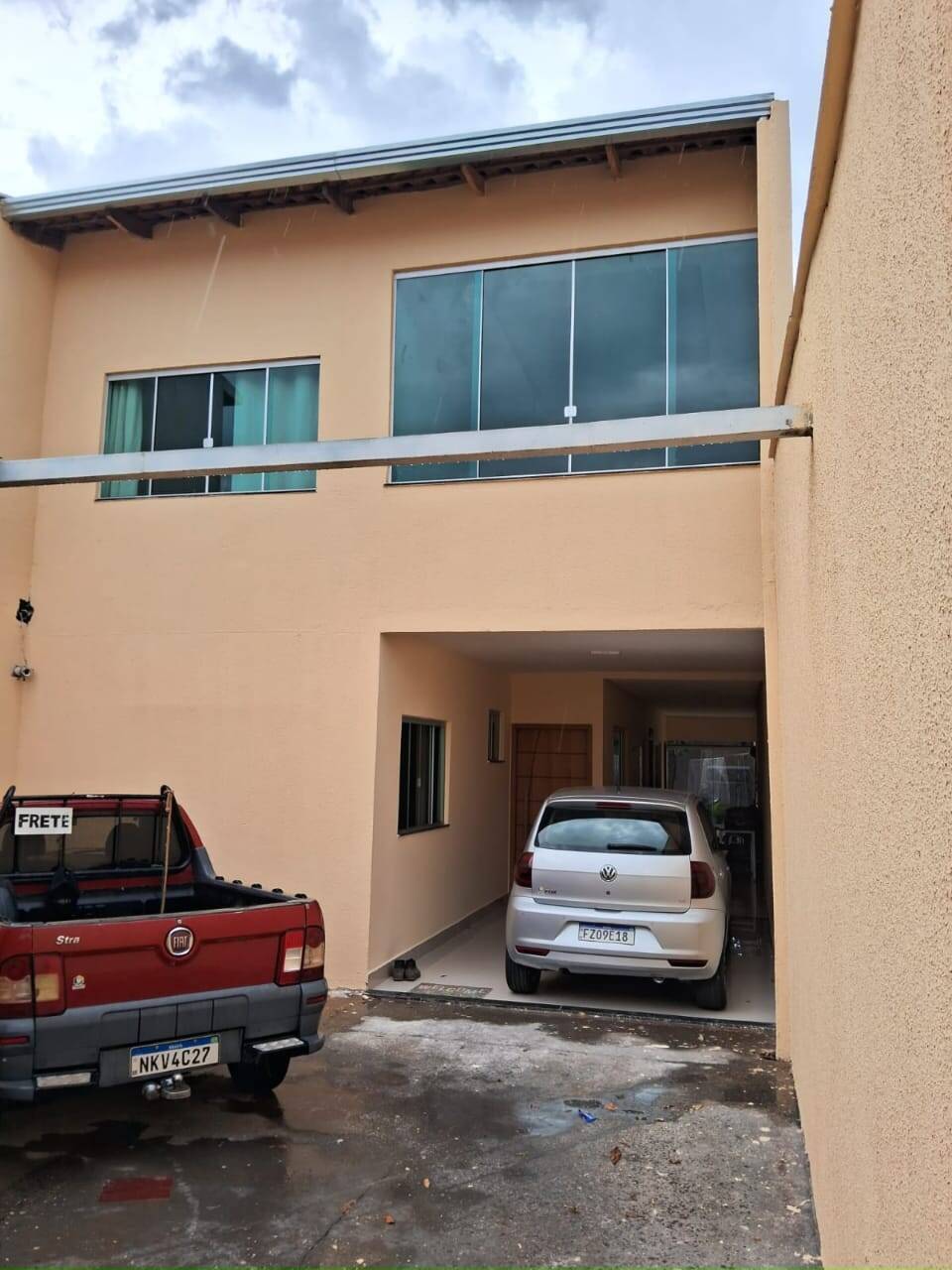 #1185 - Sobrado para Venda em Aparecida de Goiânia - GO