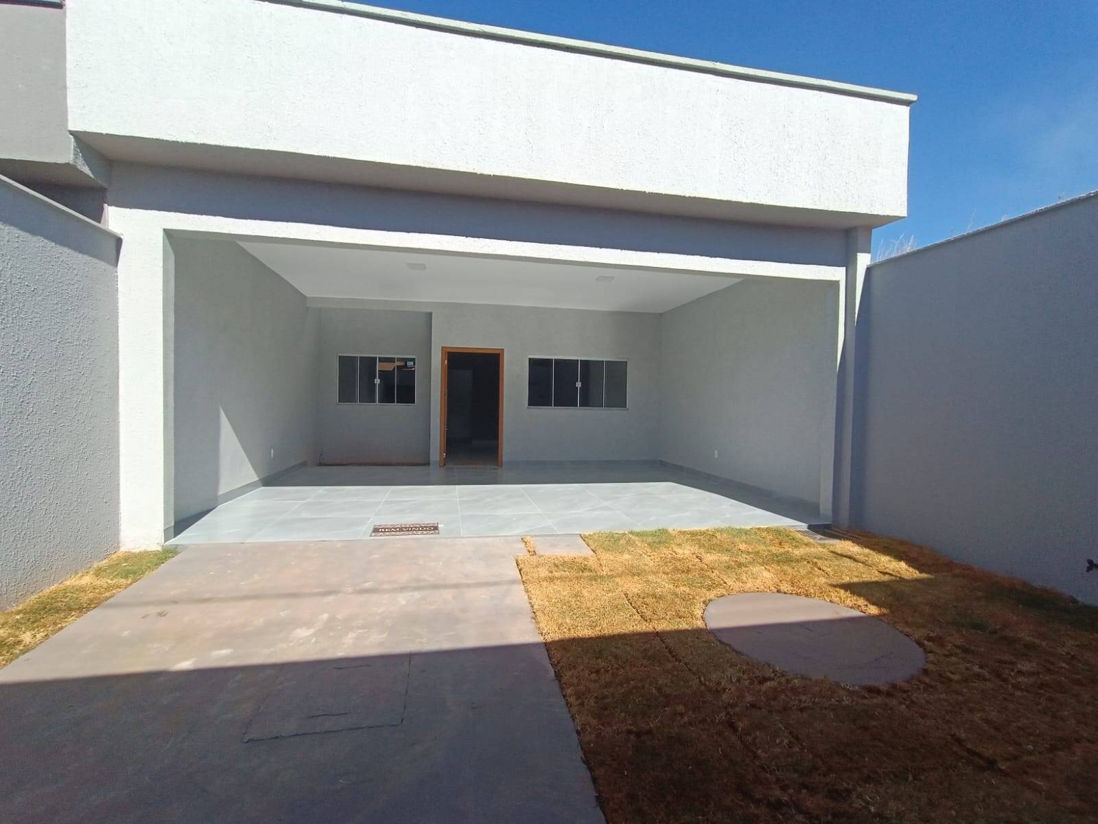 #1320 - Casa para Venda em Aparecida de Goiânia - GO