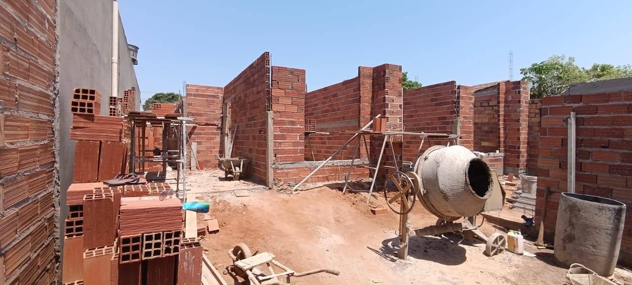 #1393 - Casa para Venda em Aparecida de Goiânia - GO