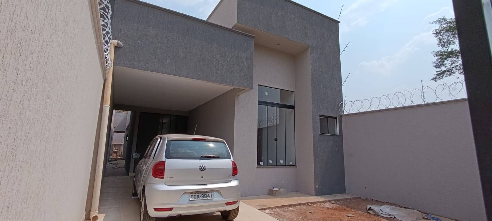 #1425 - Casa para Venda em Aparecida de Goiânia - GO