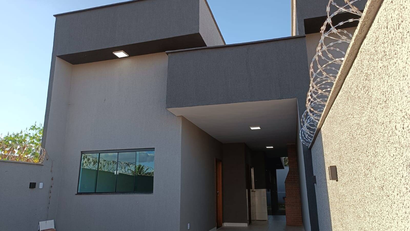 #1510 - Casa para Venda em Aparecida de Goiânia - GO