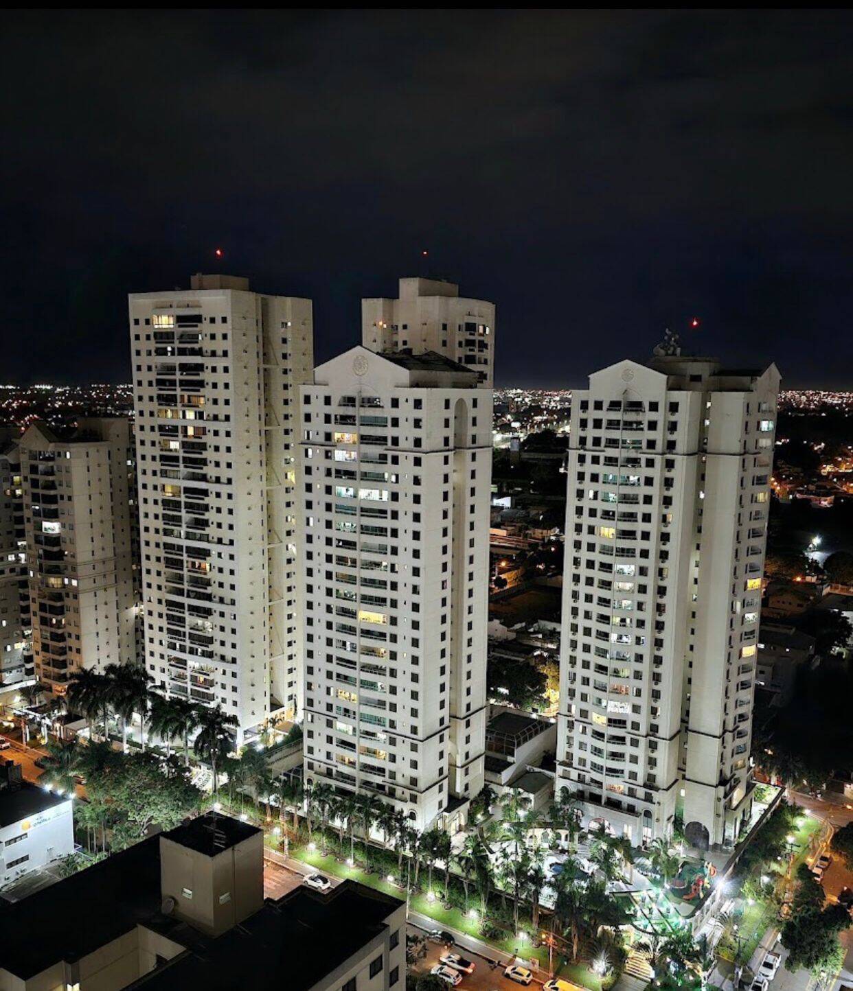 #1793 - Apartamento para Venda em Goiânia - GO