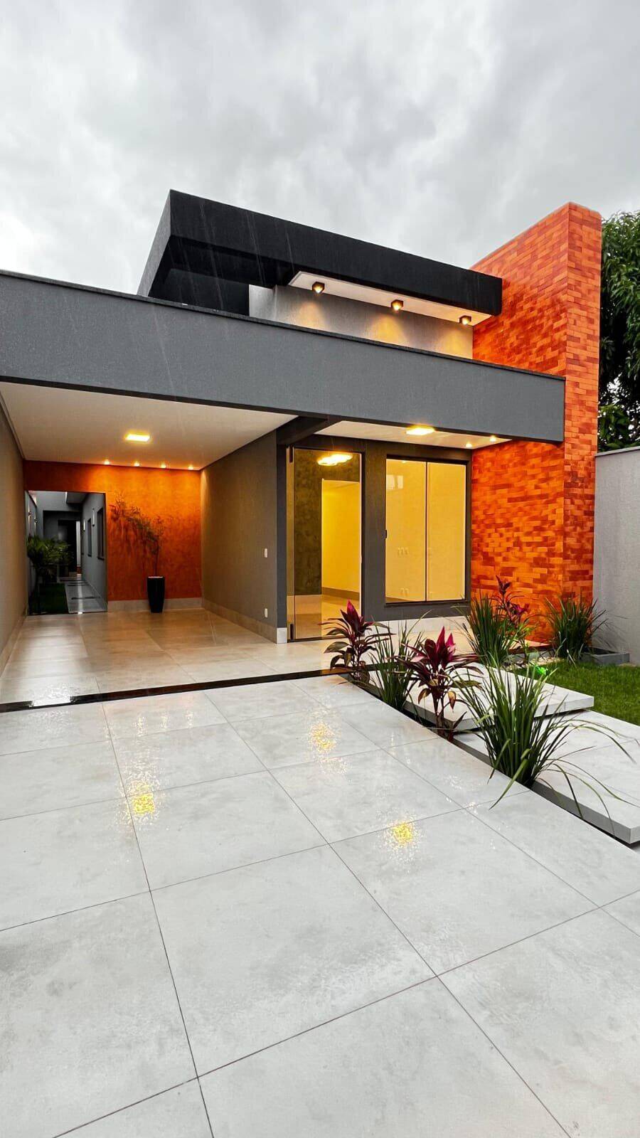 #1866 - Casa para Venda em Aparecida de Goiânia - GO