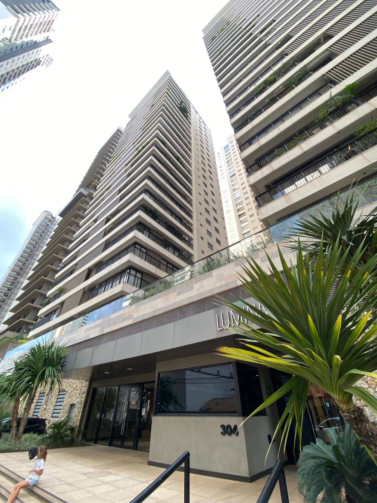 #1905 - Apartamento para Venda em Goiânia - GO