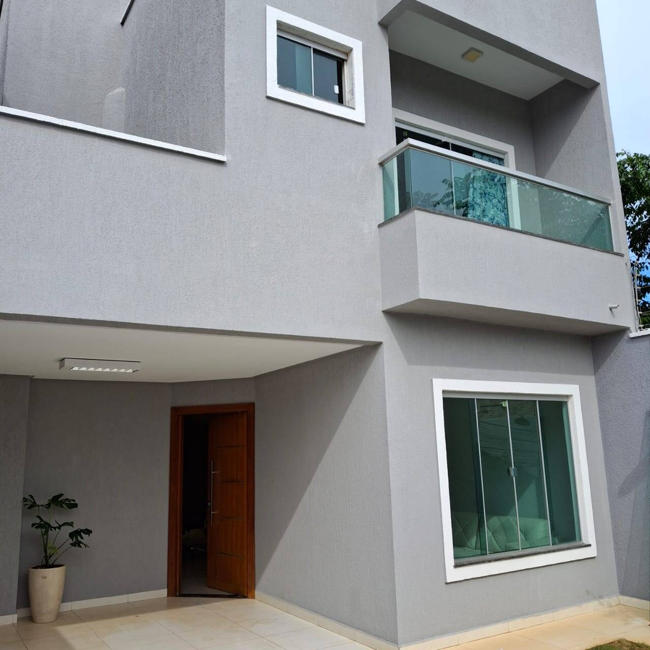 #1937 - Sobrado para Venda em Goiânia - GO