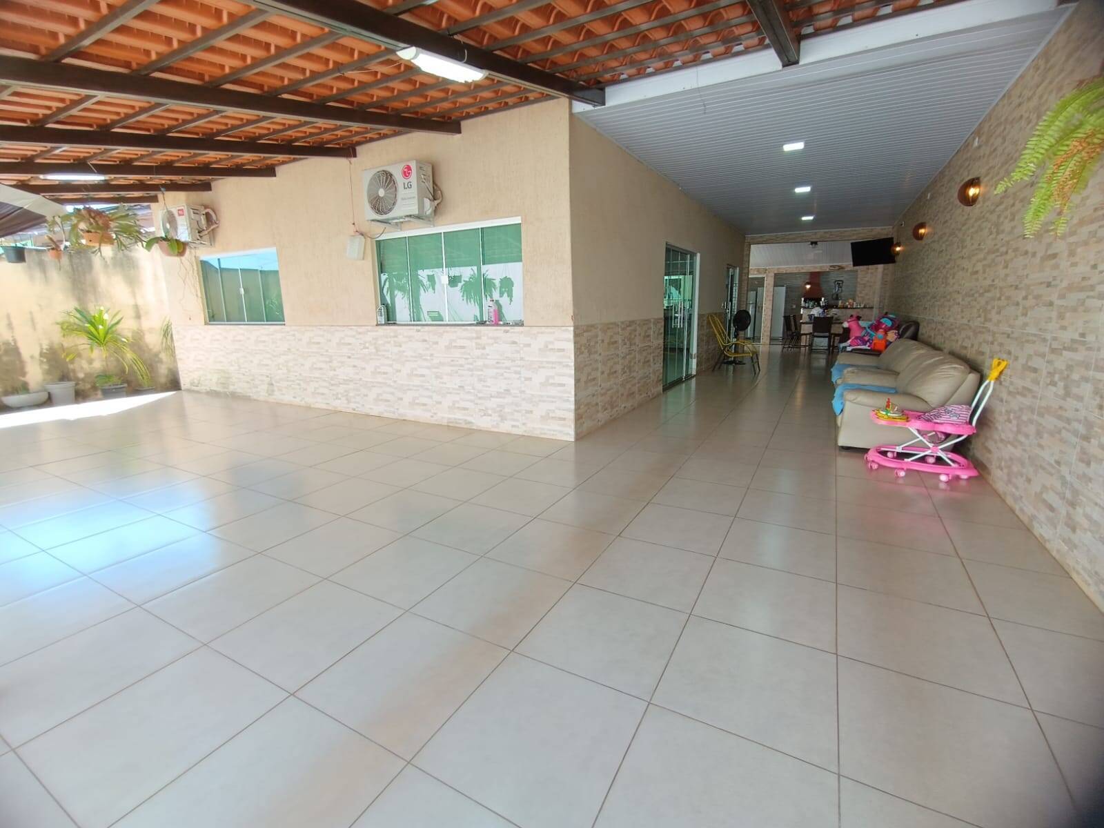 #1975 - Casa para Venda em Aparecida de Goiânia - GO