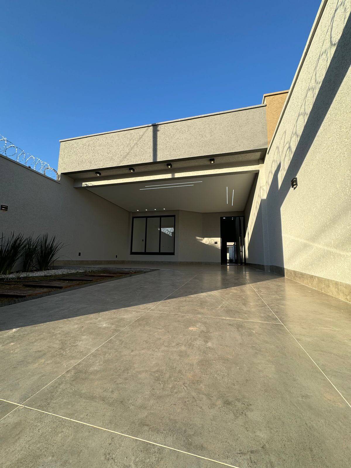 #2023 - Casa para Venda em Goiânia - GO