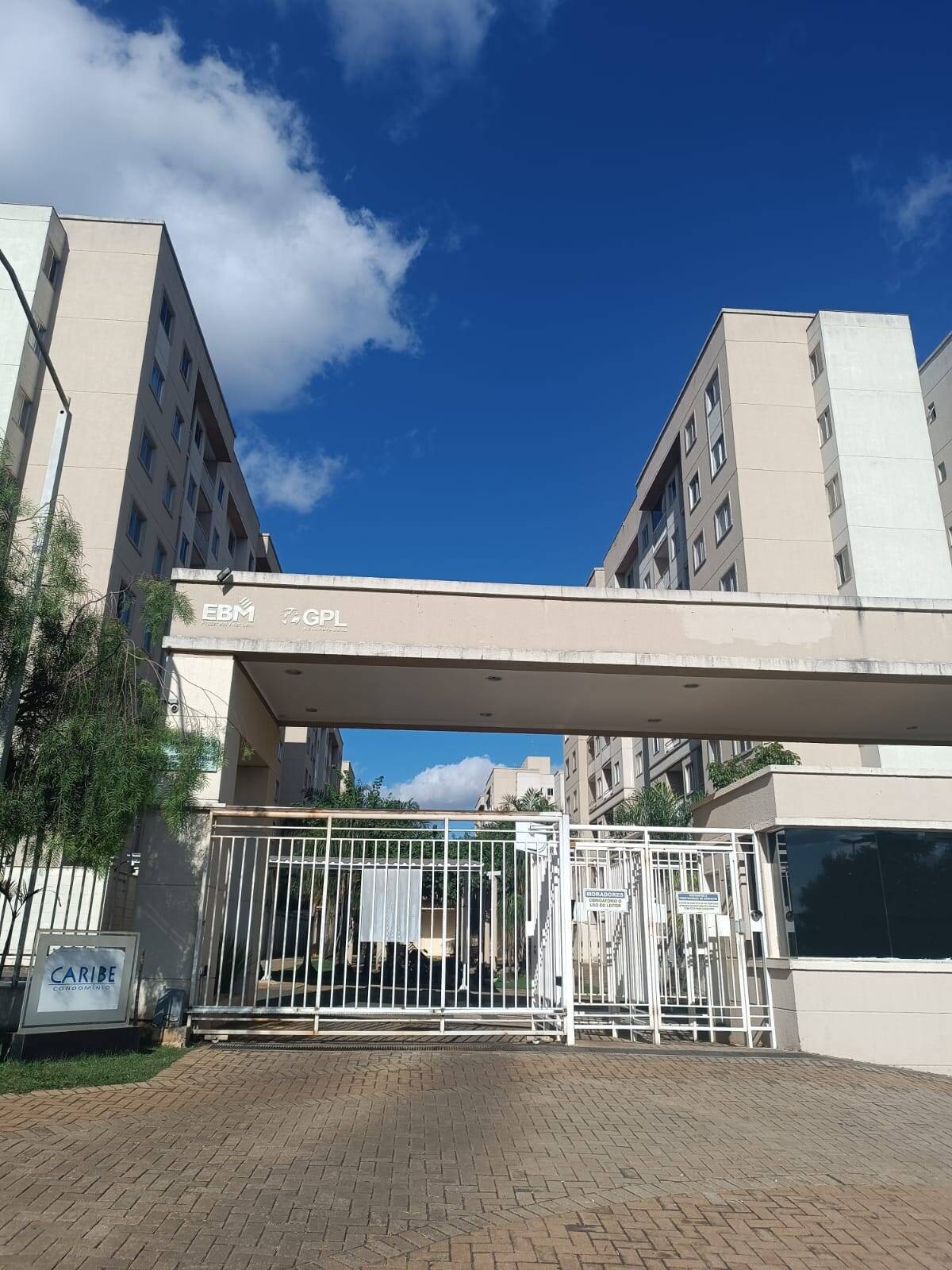 #2047-BI - Apartamento para Venda em Aparecida de Goiânia - GO