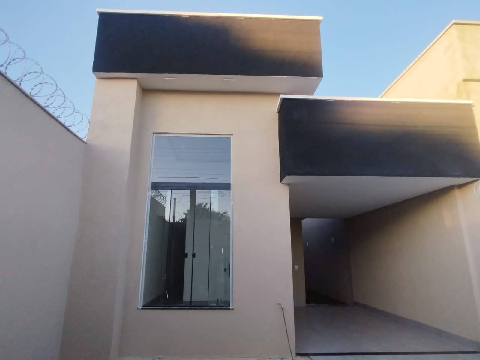 #2053 - Casa para Venda em Aparecida de Goiânia - GO