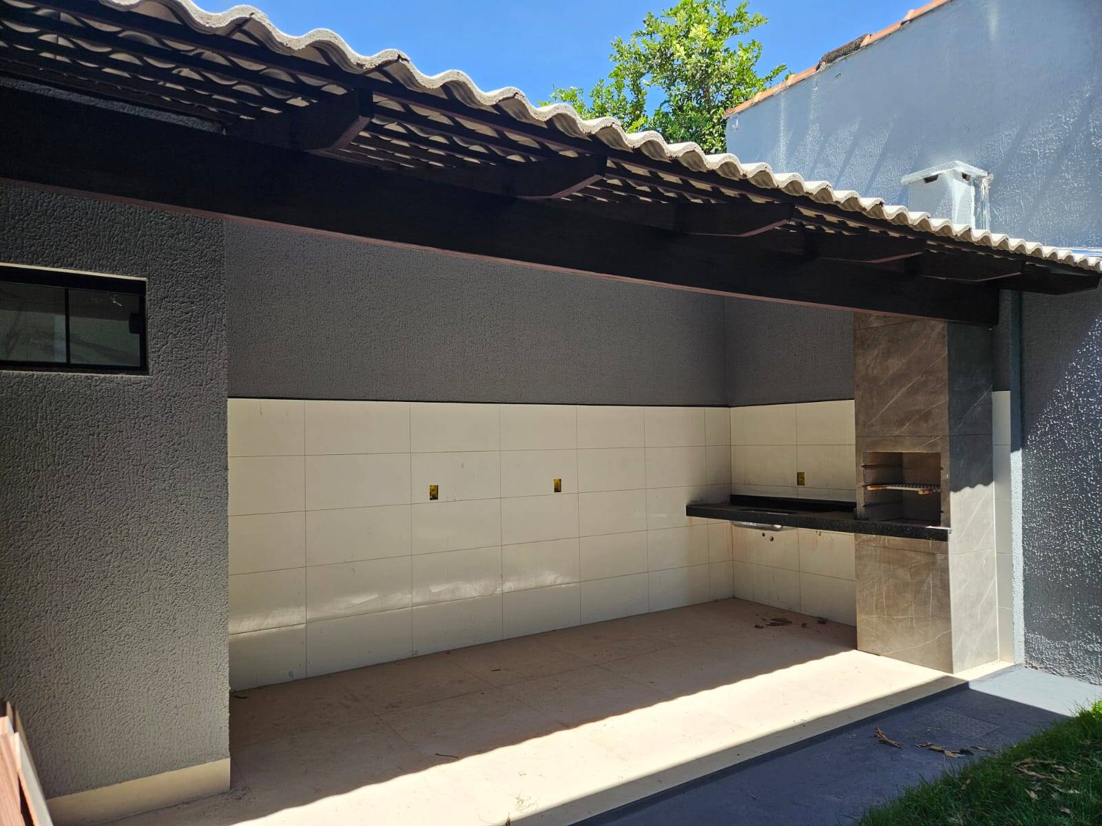 #2110 - Casa para Venda em Aparecida de Goiânia - GO