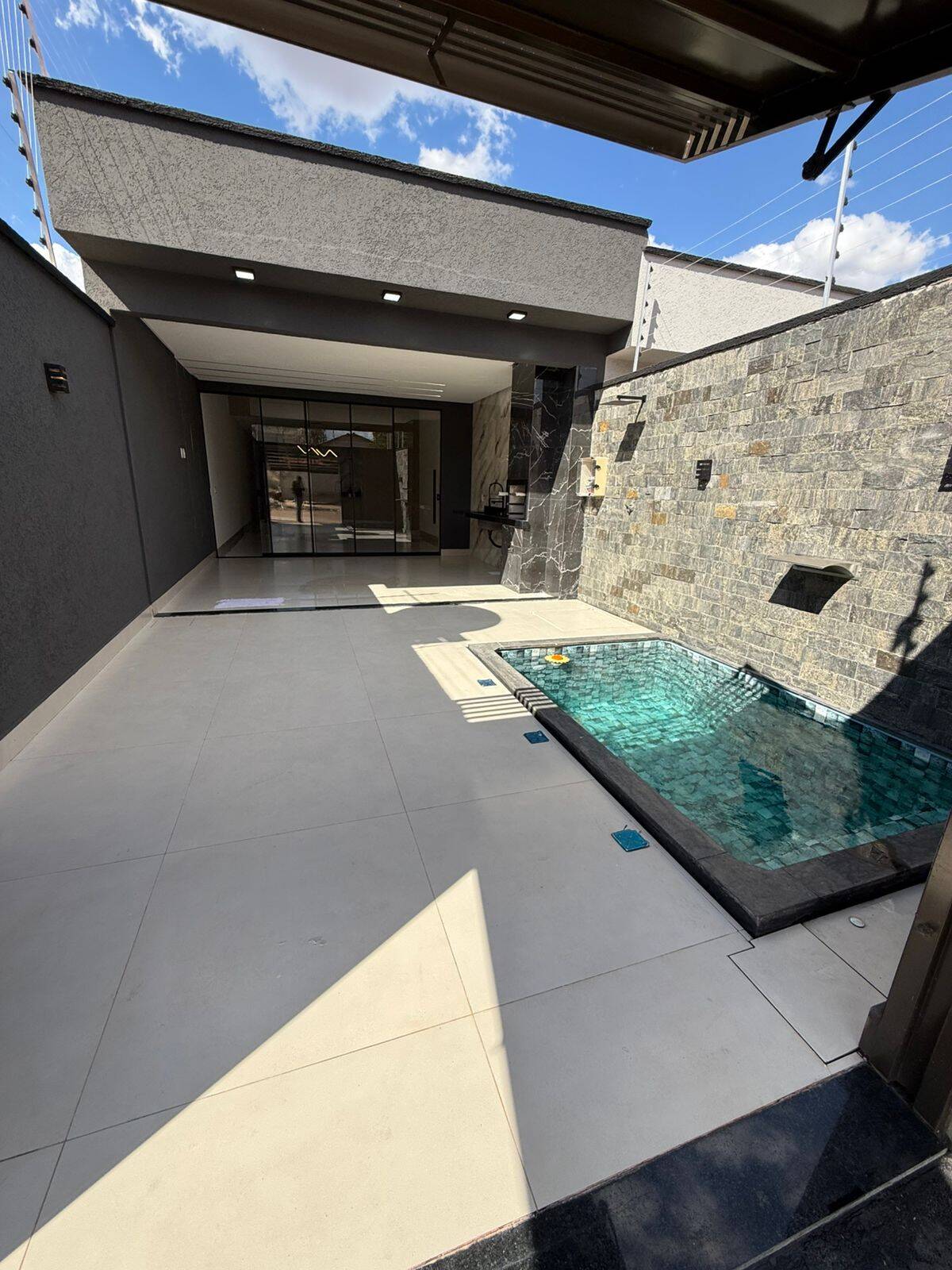 #2301-BI - Casa para Venda em Goiânia - GO