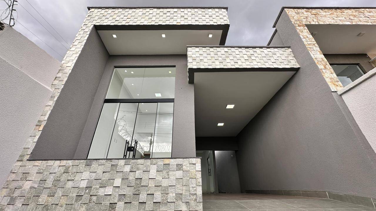 #2347-BI - Casa para Venda em Aparecida de Goiânia - GO