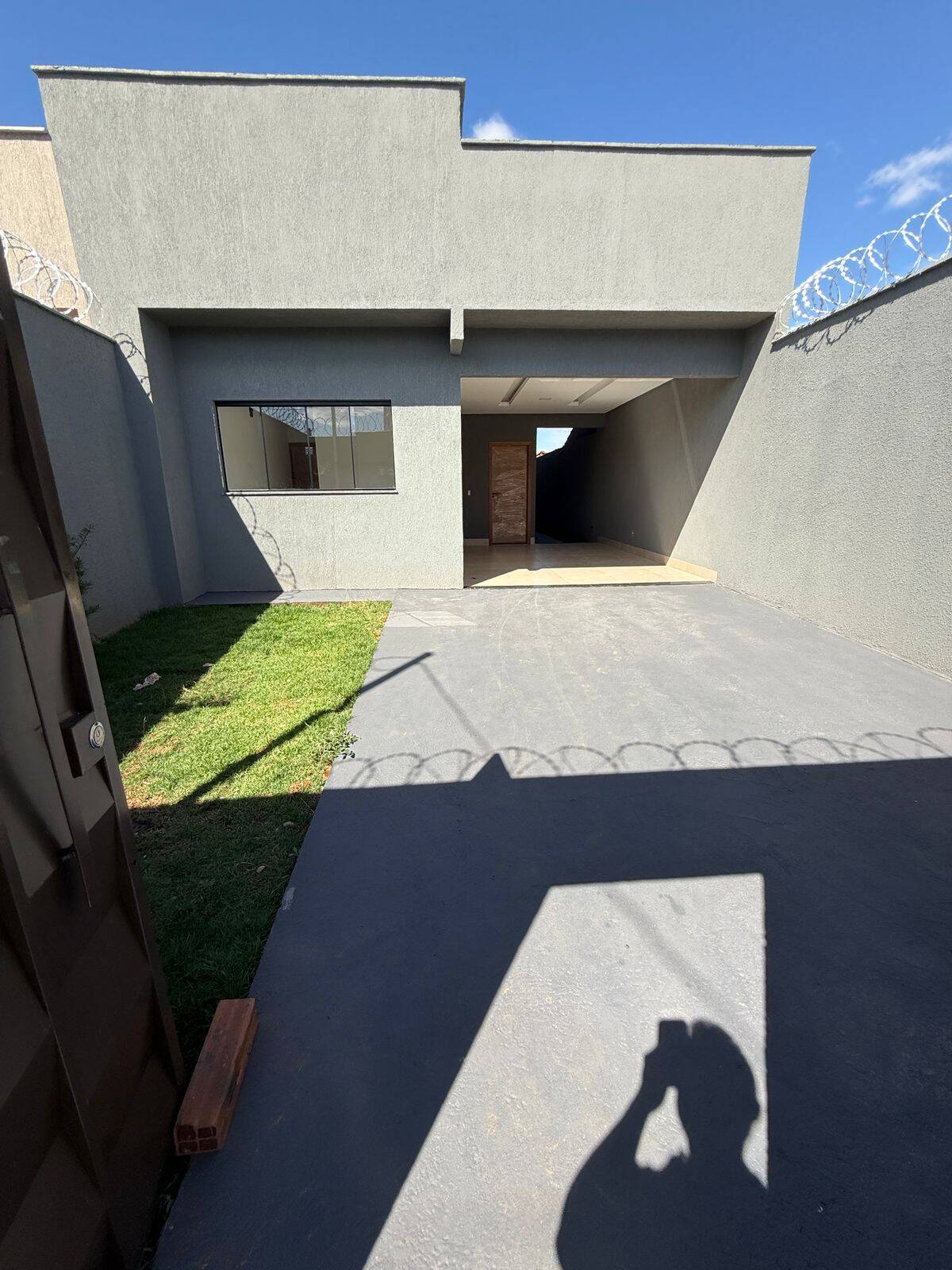 #2349-BI - Casa para Venda em Aparecida de Goiânia - GO