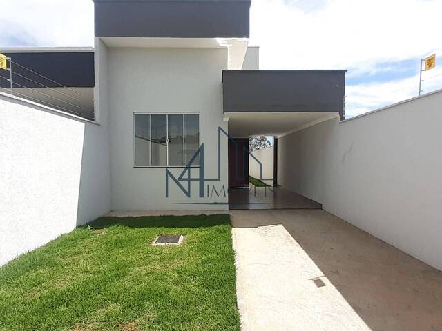 Casa para Venda em Aparecida de Goiânia - 2