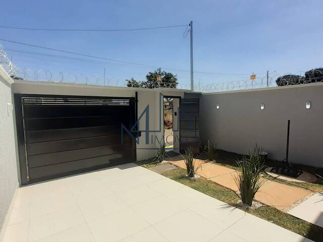 Casa para Venda em Aparecida de Goiânia - 3