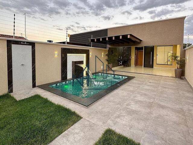 #822 - Casa para Venda em Aparecida de Goiânia - GO