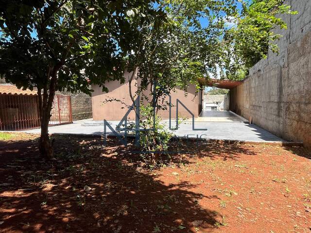 #1044 - Casa para Venda em Aparecida de Goiânia - GO