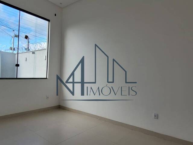 #1076 - Casa para Venda em Aparecida de Goiânia - GO