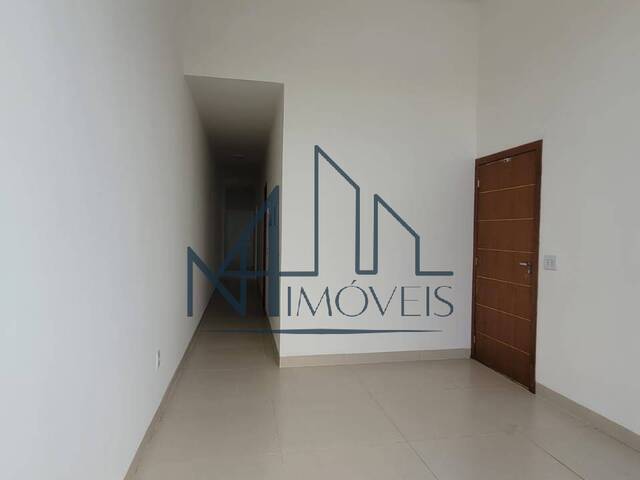 #1076 - Casa para Venda em Aparecida de Goiânia - GO