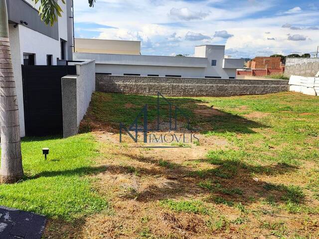 #1106 - Terreno em condomínio para Venda em Trindade - GO - 1