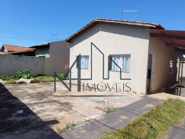 #1122 - Casa para Venda em Aparecida de Goiânia - GO