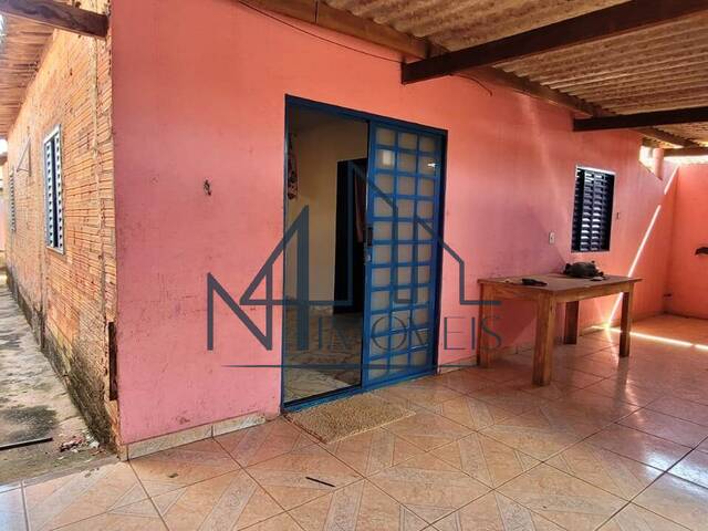 #1132 - Casa para Venda em Aparecida de Goiânia - GO