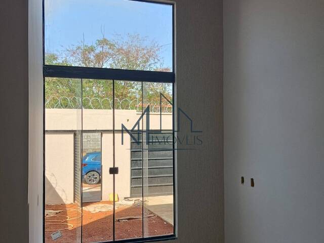 #1145 - Casa para Venda em Aparecida de Goiânia - GO