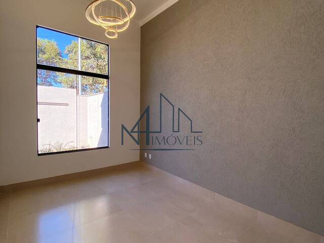 #1201 - Casa para Venda em Aparecida de Goiânia - GO