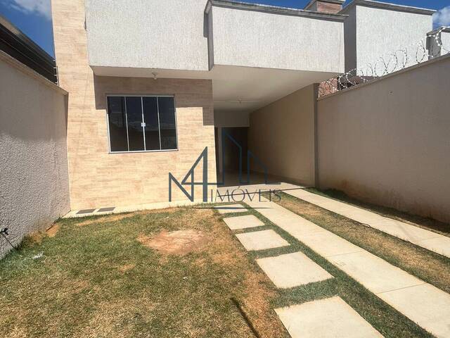 #1247 - Casa para Venda em Aparecida de Goiânia - GO