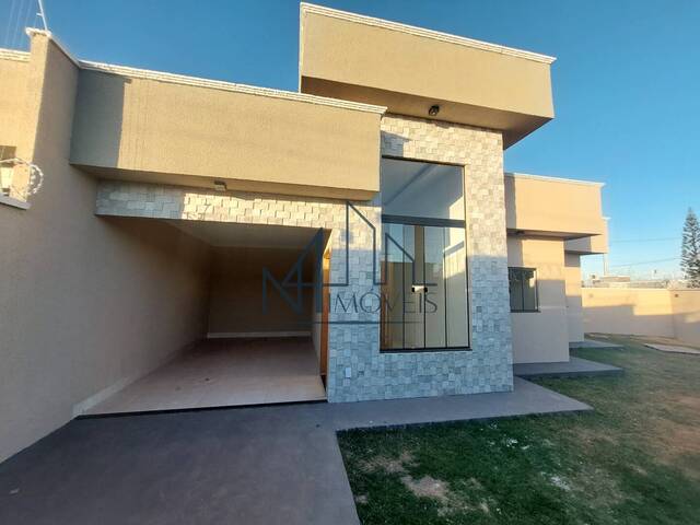#1262 - Casa para Venda em Aparecida de Goiânia - GO