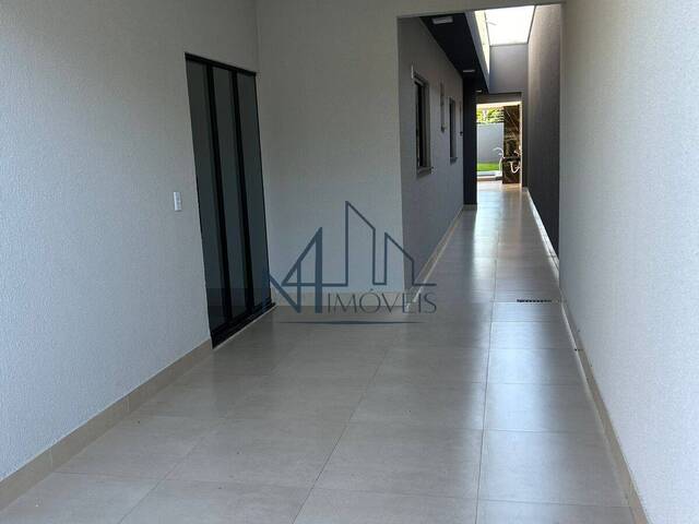#1323 - Casa para Venda em Aparecida de Goiânia - GO
