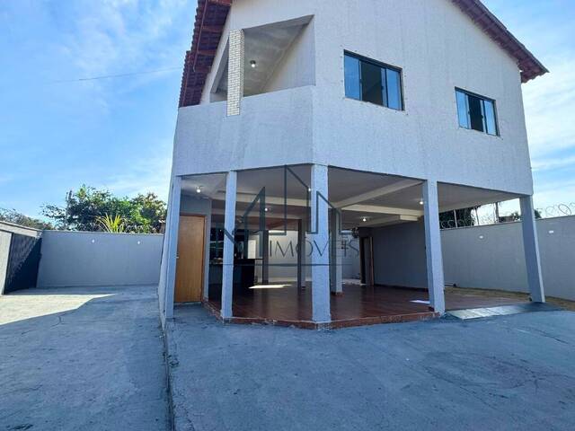 #1326 - Casa para Venda em Aparecida de Goiânia - GO