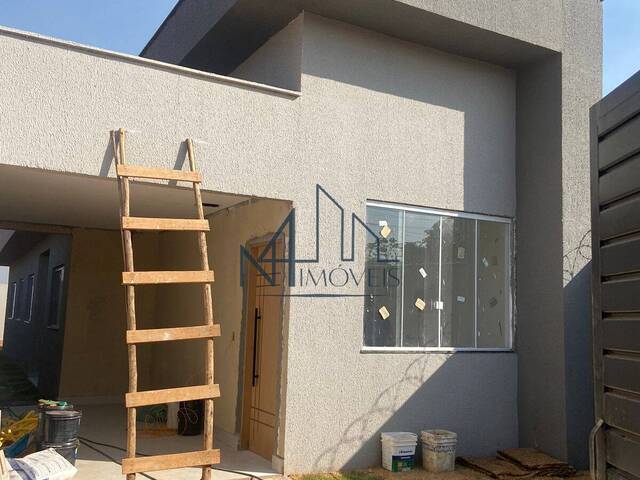 #1315 - Casa para Venda em Aparecida de Goiânia - GO