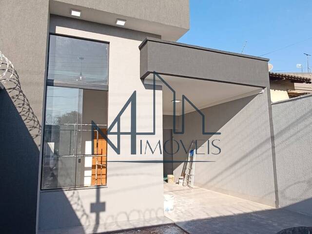 #1369 - Casa para Venda em Aparecida de Goiânia - GO