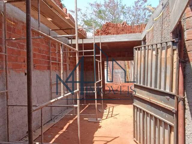 #1390 - Casa para Venda em Aparecida de Goiânia - GO