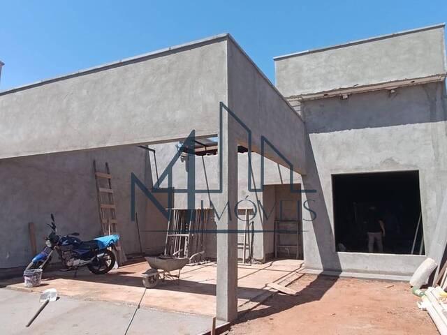 #1391 - Casa para Venda em Aparecida de Goiânia - GO