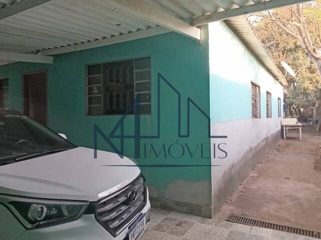 #1402 - Casa para Venda em Aparecida de Goiânia - GO