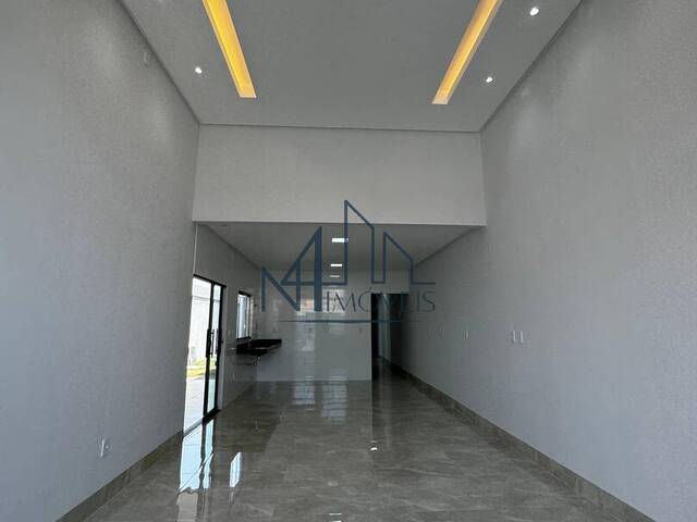 #1418 - Casa para Venda em Aparecida de Goiânia - GO