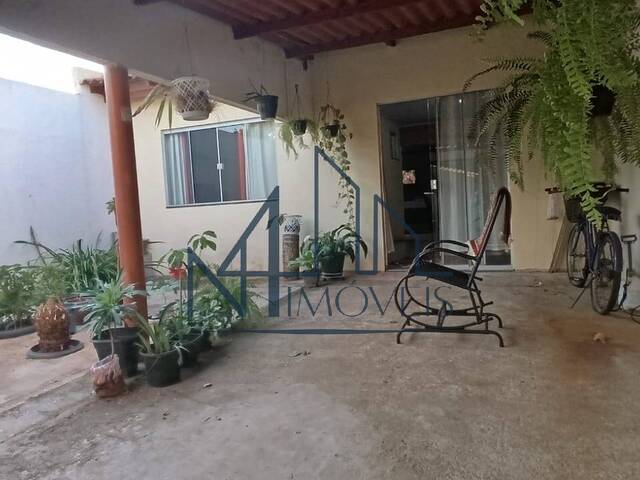 #1431 - Casa para Venda em Aparecida de Goiânia - GO