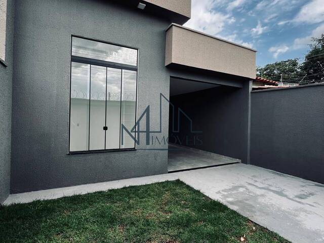 #1541 - Casa para Venda em Aparecida de Goiânia - GO