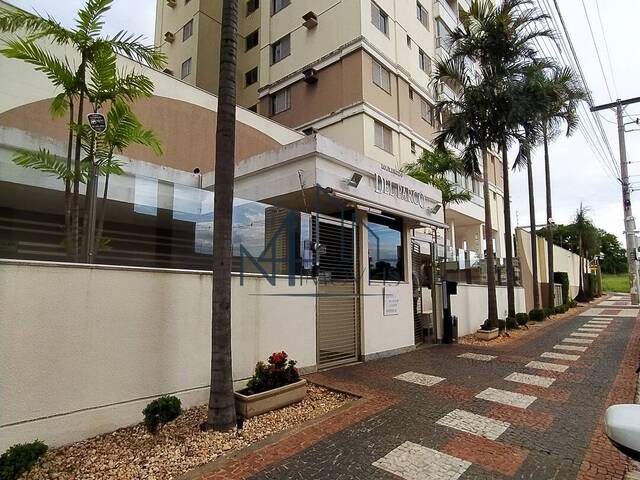 #1553 - Apartamento para Venda em Goiânia - GO