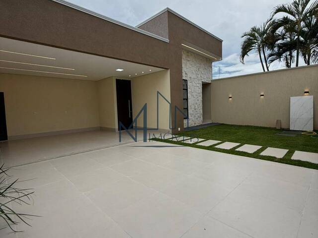 #1677 - Casa para Venda em Aparecida de Goiânia - GO