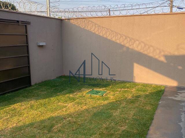 #1687 - Casa para Venda em Aparecida de Goiânia - GO