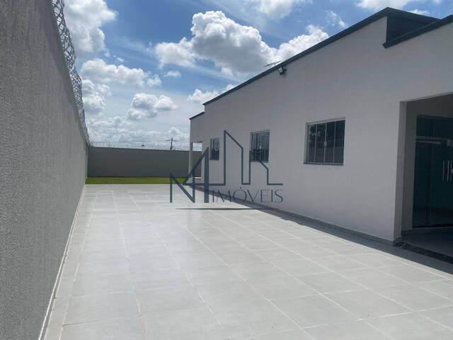 #1689 - Casa para Venda em Aparecida de Goiânia - GO