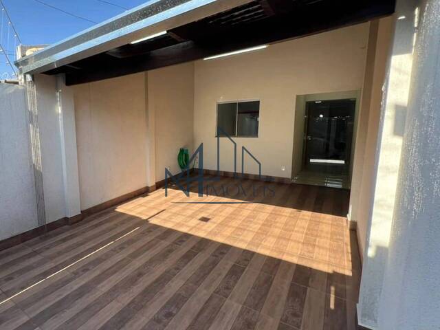 #1728 - Casa para Venda em Goiânia - GO - 1