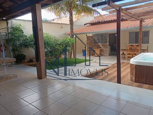 #1753 - Casa para Venda em Aparecida de Goiânia - GO
