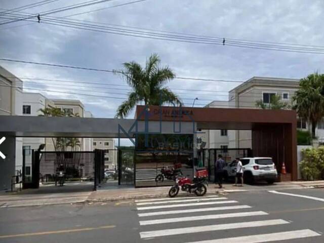 #1796 - Apartamento para Venda em Aparecida de Goiânia - GO