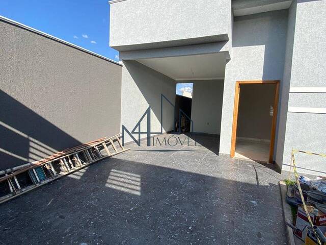 #1806 - Casa para Venda em Aparecida de Goiânia - GO