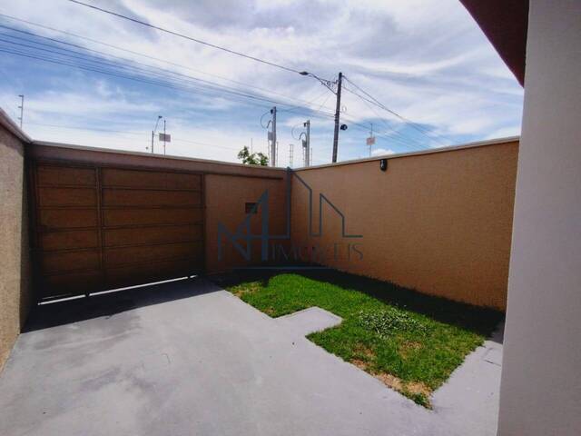 #1812 - Casa para Venda em Goiânia - GO - 2